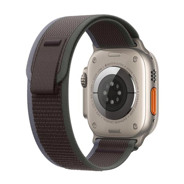 Apple Watch Ultra 2 GPS , 49mm , titánové puzdro  s trailovým remienkom modrá/čierna - M/L