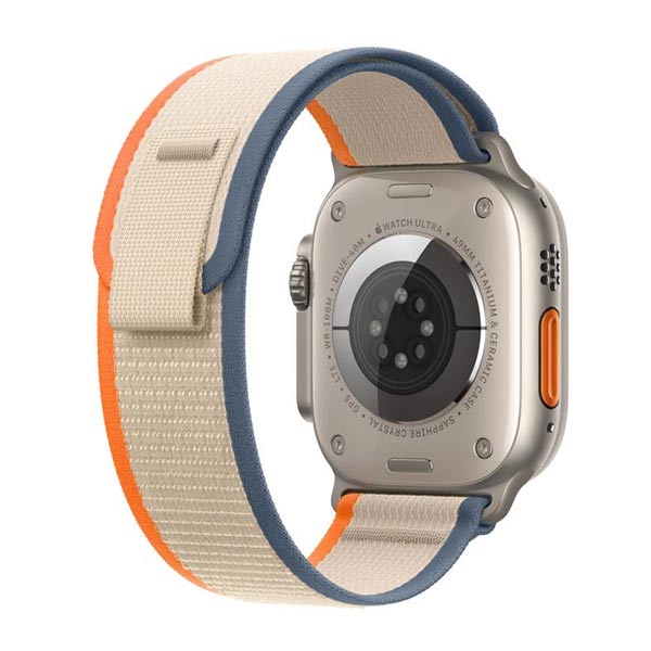 Apple Watch Ultra 2 GPS , 49mm , titánové puzdro  s trailovým remienkom oranžová/béžová - M/L